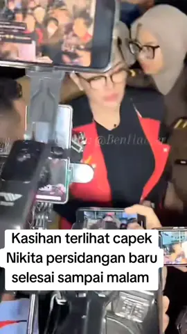 sehat selalu Nikita , kasihan terlihat capek sidang selesai sampai malam. @Nikita Mirzani Mawardi  #nikitamirzani #netizenindonesia 