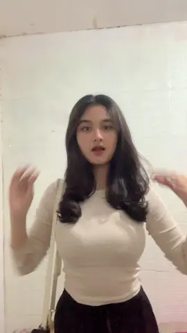 malah ngelag