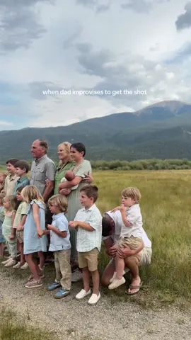 our photographer did some amazing editing too! sucker gone #grandkids #grandparents #family #photoshoot #colorado 