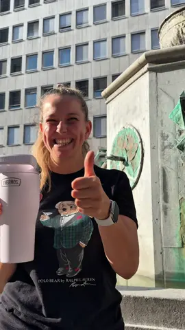 Anzeige | ✨ Mein neues Must-Have für unterwegs – hält alles kalt und sieht dabei einfach stylisch aus 🥤💫 @thermosdeutschland  #thermos #thermosbecher #flipstraw #StayRefreshed #sommer 