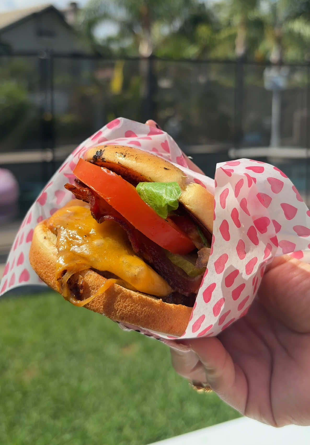 Bacon cheeseburgers at home🥰 @Trü Frü #trufrupartner