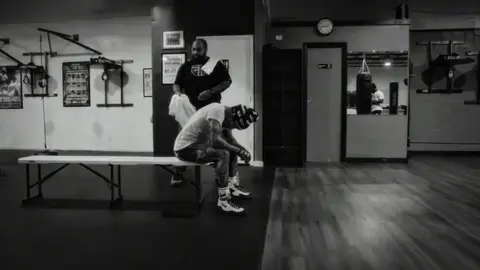 Boxing❤️‍🩹. #Fyp #BoxiingWrld #gervontadavis #boxing #boxingmotivation #viral 