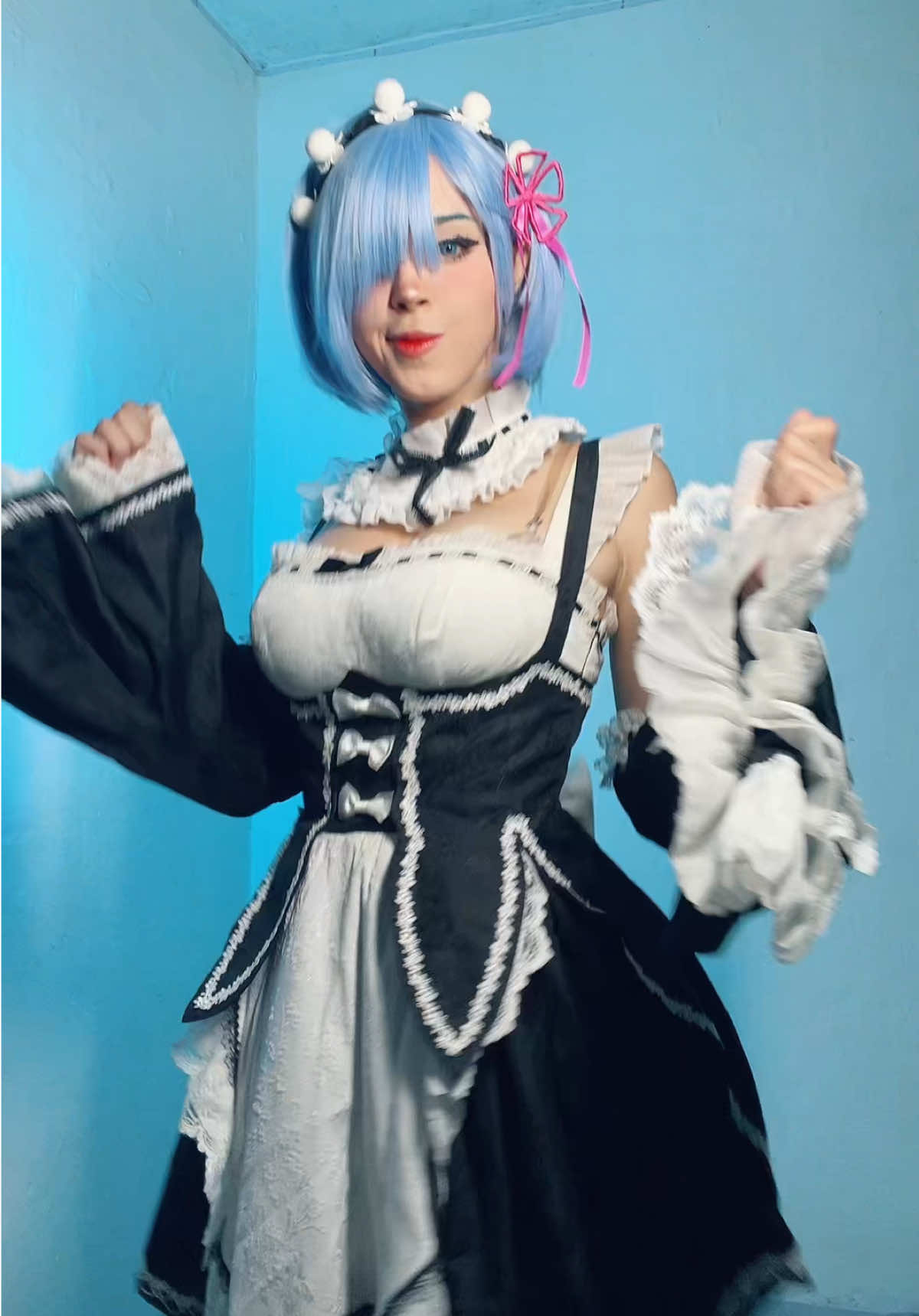 ten un lindo dia ☺️💙#fypシ #foryoupage #Cosplay #cosplaydance #rem #rezero #rezerokarahajimeruisekaiseikatsu #dance 