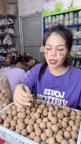 Thưởng thức ngay nhãn sấy khô nguyên vỏ! Ngọt ngào, đậm đà hương vị quê nhà, bao ngon, bao ngọt.