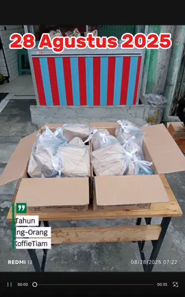 Terimakasih kepada Bro Hartono Kasim yang merayakan Ulang Tahun dengan menanam kebaikan melalui Lim Koffie Tiam yaitu dengan Berbagi Makanan kepada Masyarakat terutama Para Penarik Becak dan Orang-Orang Yang membutuhkannya. #berbagi #ultah #ulangtahun #berkah #panjangumur 