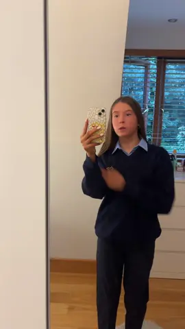 School ✏️🏫 #muireann🧿🪬#adele🕶️🪇#fyppp #getmefamous #relatable 