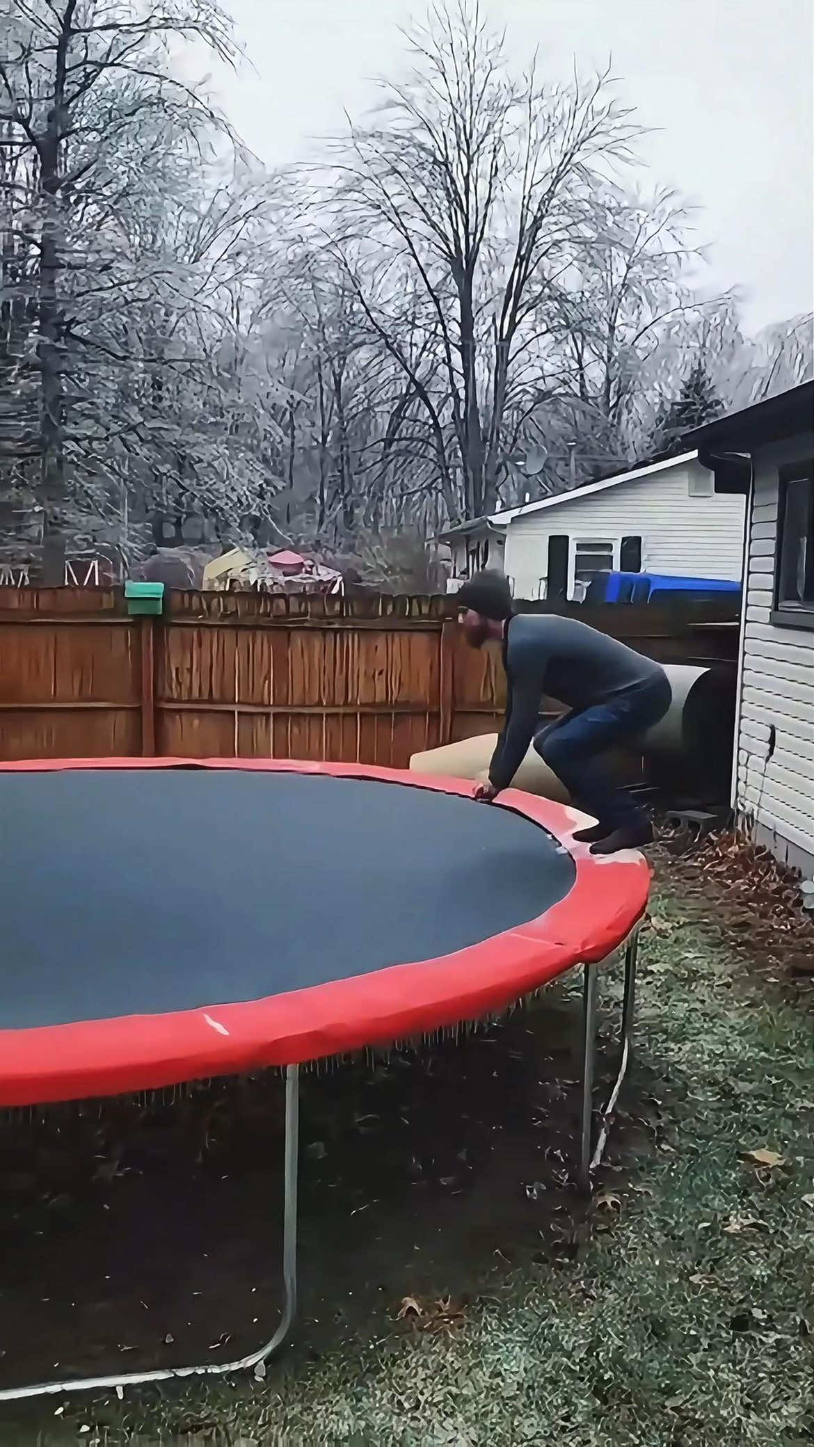 The happiness after snowstorm #satisfying #asmr #snow #ice #oddlfysatisfying 