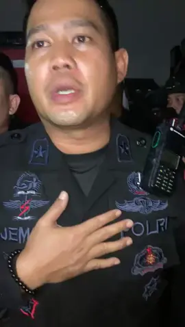 klarifikasi salah satu anggota polisi perihal ojol yang terlindas mobil Brimob 