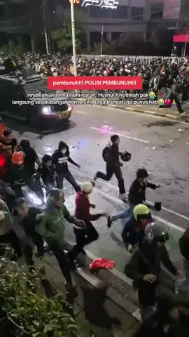 polisi lindas ojol, ga mau tau harus di hukum seadil-adilnya!! turut berduka cita buat keluarga bpk ojolnya🙏😭💔💔 #demo #ojol #dpr #prabowo #indonesia🇮🇩 