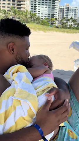 oh to be a 9 month old napping on the beach in daddy’s arms 🌊 #florida #firsttimemom #thisisthelife 