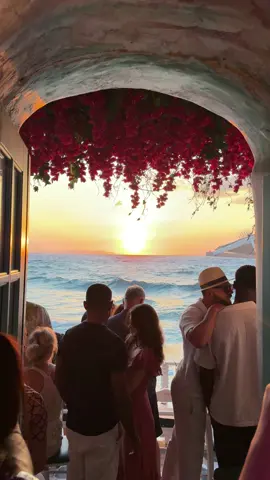 The most perfect sunset spot 🌅  📍Negrita bar Mykonos m#mykonos #greece🇬🇷 #littlevenice #sunsetview 