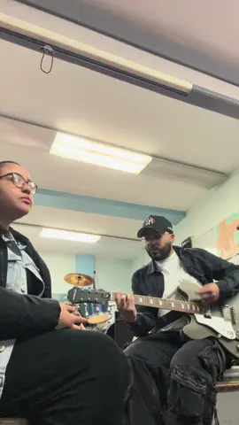 THROWBACK THURSDAY ! Small jam session with the gang 🤟🏼🤍 