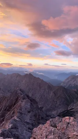 Rushing to the Zugspitze via Höllental in sub 6 hours for this view 🙂‍↔️ #summit #zugspitze #mountains #fyp #climbing 