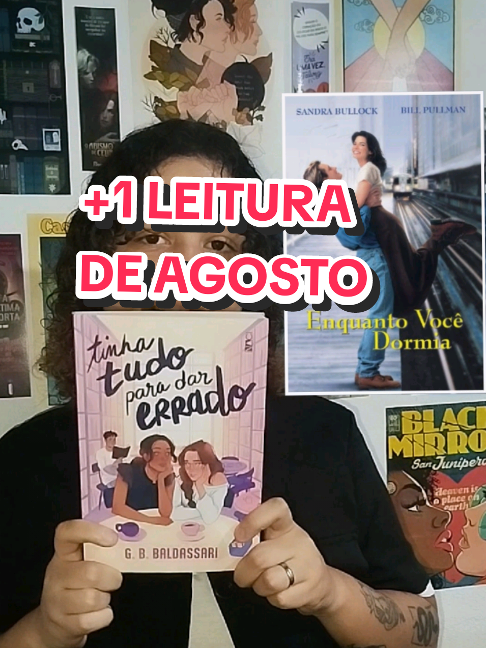 um dos livros que eu engoli em um dia esse mês ❤️  @Gi & Bru  #booktokbrasil #booklovers #bookstan #sapphicbooks #wlw 