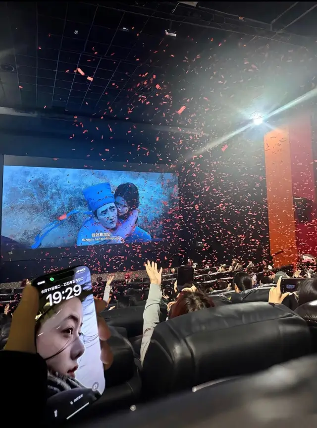 #xuhuongtiktok #cuocsong #rapchieuphim #phim #varil 