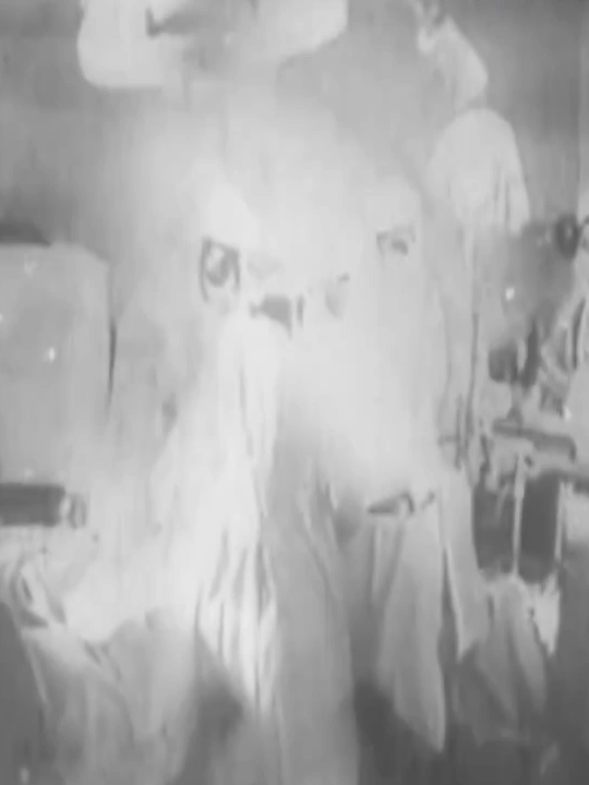 FAKE BODY FAKE EVERYTHING  Отряд 731 (или 731-й отряд специальных исследований), созданный японской армией во время Второй мировой войны, стал известен своими жестокими медицинскими экспериментами на людях. Он был основан в 1936 году и действовал, в основном, в Манчжурии, которая в то время находилась под контролем Японии. Основными задачами отряда были разработка биологического оружия и изучение воздействия различных инфекционных заболеваний на человеческий организм. Эксперименты проводились на военнопленных, а также на гражданском населении, которых считали 