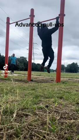 Advanced pull-ups.. #calisthenics #strentgh #muscleup #nopainnogain 
