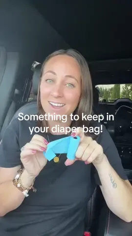 A small but great item to have in your diaper bag! These little bags have come in handy for so many things. #diaperbagessentials #diaperbag #diaperbagmusthaves #momtipsandtricks #mommusthaves 
