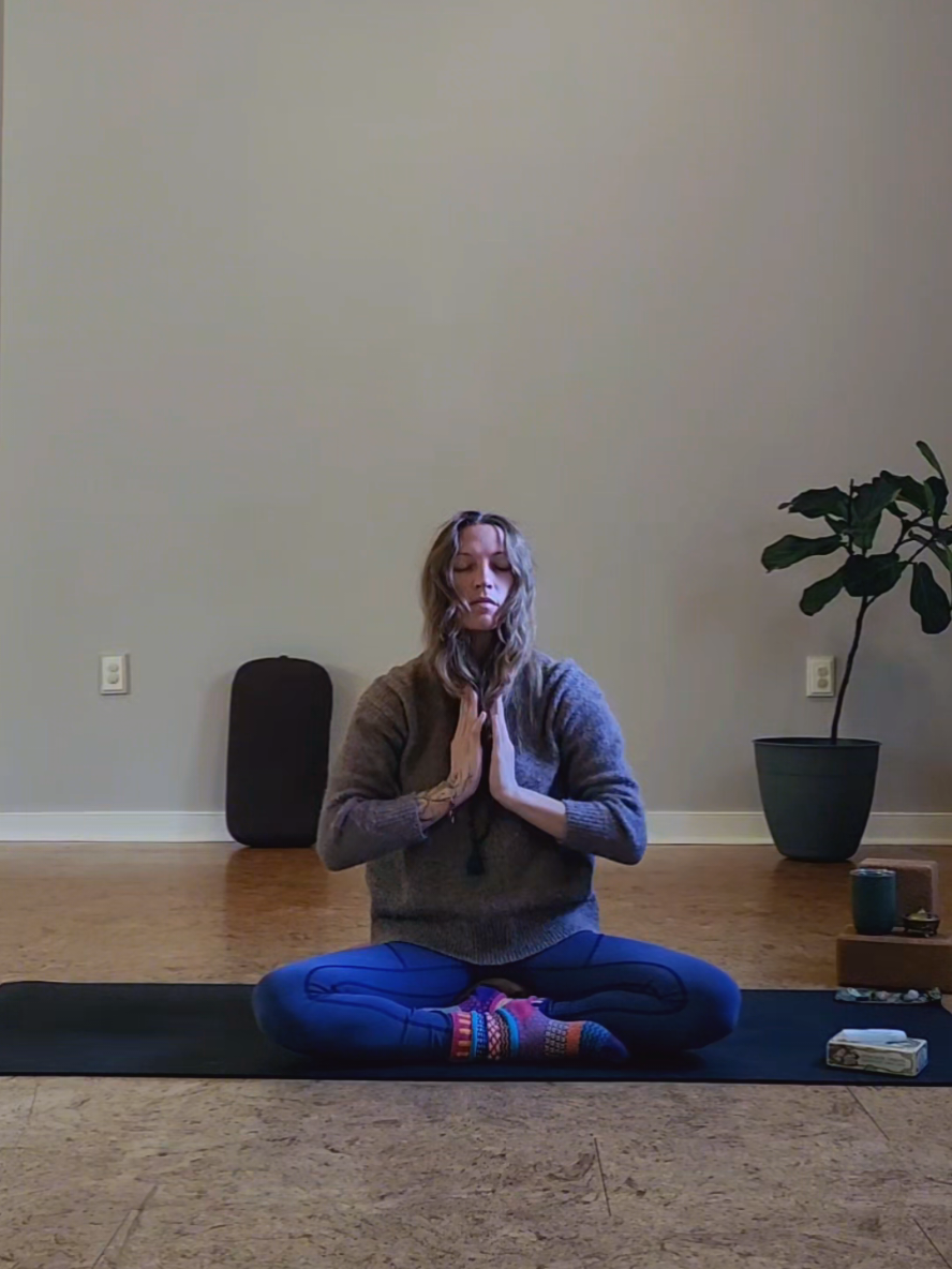 pre-class grounding for this queen of wands #reiki 