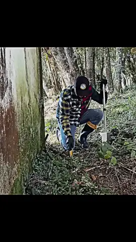 Achou um esconderijo #edit  #dinheiro  #detectordemetales   CANAL : Jack charles 