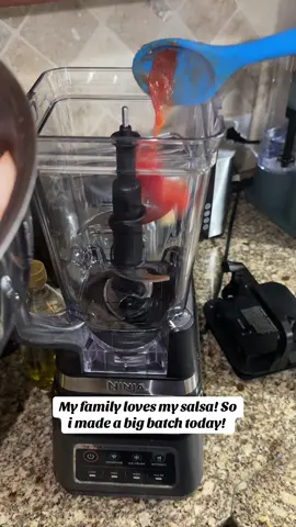 #salsa #homemadesalsa #ninjablender #cookingasmr 