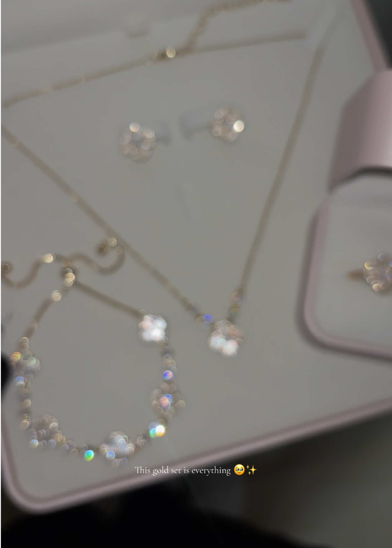 Every girl needs this set 💖 #trendingjewelry #summermusthaves #sparklejewelry #luxury 