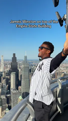 King Kong's got nothing on @Jameis Winston #empirestatebuilding #newyork #nyc #jameiswinston 