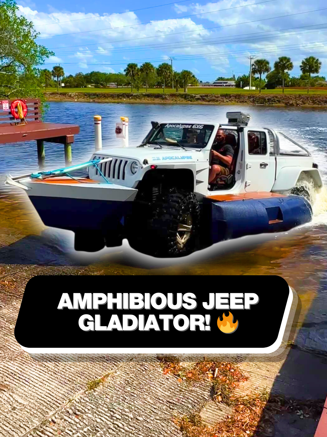 Is it a car or a boat?! 👀 @sbxcars #boats #cars #jeep