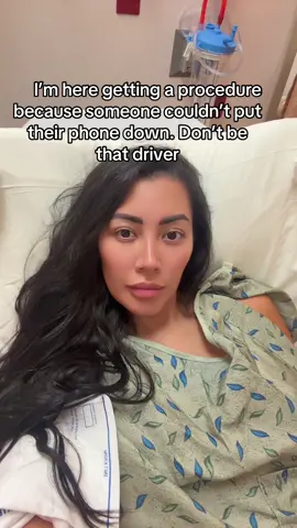 Dont text and drive #fy #viral #paratii #fyp #donttextanddrive 