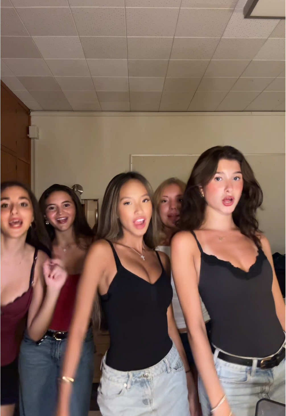 casual wednesday 🤗 @lucy @Becca 😊🩵 @silvia @Jane 