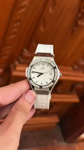Mẫu đồng hồ nữ đeo tay zá sinh viên, chị em kết nối nhé#donghonu #donghodeotay #dongho #watch #dangtruongwatch99 