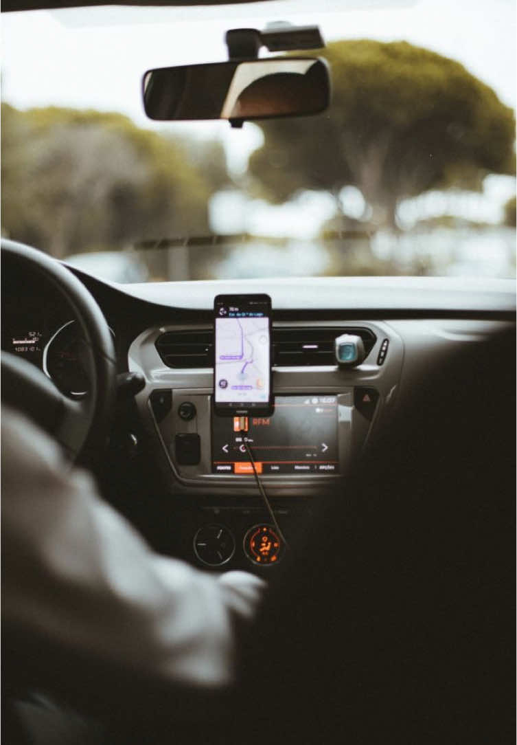 En 10 años, los viajes a través de la aplicación de Uber en Costa Rica nos han dejado miles de anécdotas y conversaciones que muchas veces se quedan inconclusas… porque justo cuando el chisme se pone bueno, llega el destino. Más de 1 millón de usuarios y 28 mil socios colaboradores han sido parte de esta historia. Gracias Costa Rica por estos 10 años creciendo juntos. #uberCostaRica #10añosuber #nopasanada #nopasanadacr 