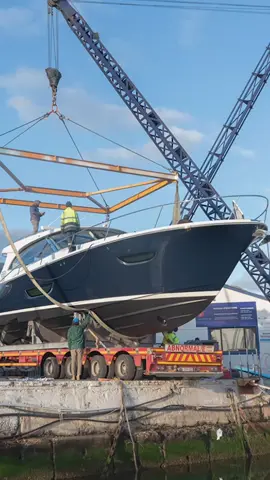 Another ECLIPSE 505 has made a splash in Cape Town! #boatbuilding #marineindustry #boattok #yacht #boatlaunch 