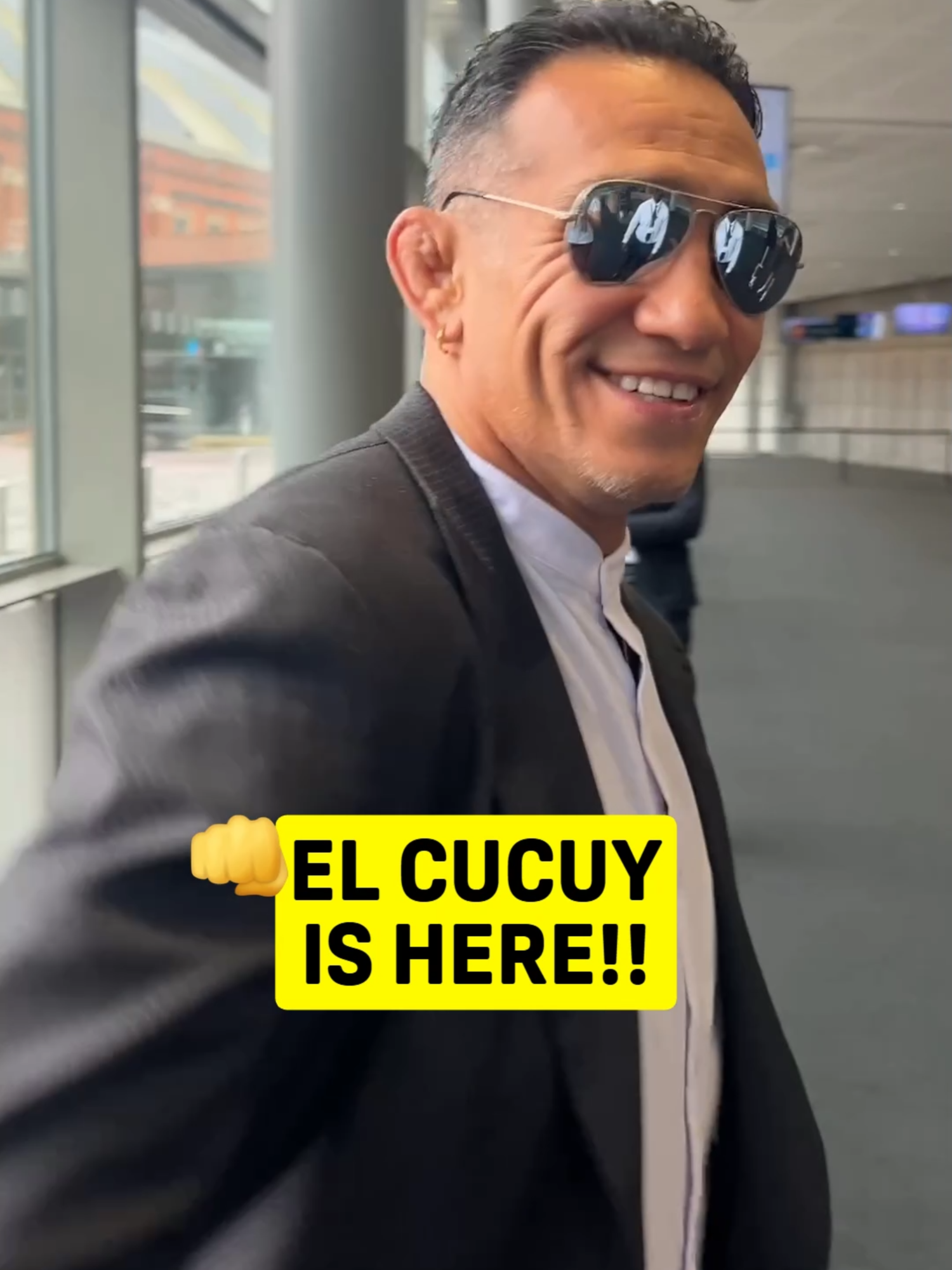 EL CUCUY, Tony Ferguson arrives for the last misfits presser!🔥  🎟️ Buy #XSeries22 NOW at DAZN.com | August 30 | @MisfitsBoxing | Link in Bio For More