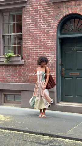 When your outfit matches the coffee shop 🤭🤍 @nuuly #cluubnuuly #nuulypartner #nuuly #nyccontentcreator #nyccoffeeshop 