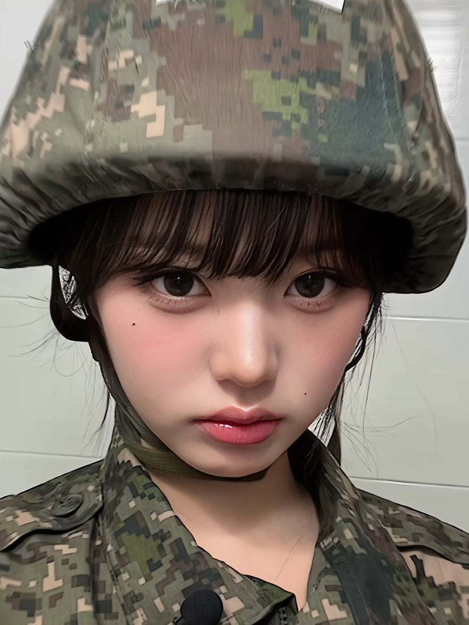 ide siapa ini... ngebawa princess wonyoung ke barak ahahha #ive#wonyoung