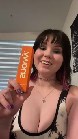 I love this snowy body adhesive it keeps my clothing in place where I want it to be :) perfect for any type of clothing! And it’s non damaging and easy to remove :) #tiktokshop 