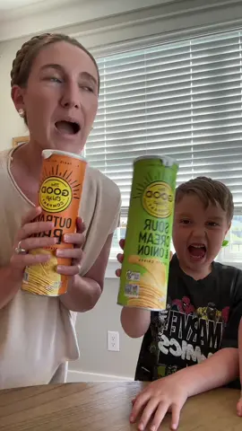 These are soooooo good!! And a healthier option!! #momwin #backtoschool #snackbreak 