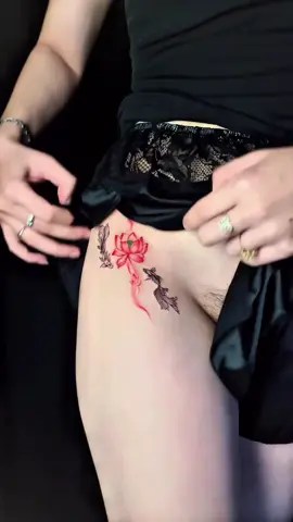 Hãy xem trong lớp váy có gì😛😛😛 #tattoo #tattoohạosơnkiếnđứcđăknông 