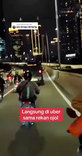 turut berduka buat Abang ojol yg di lindas brimob, semoga tenang,kematian sodara banyak yg berduka 1 indonesia, demi perjuangkan keadilan🥀🤲#fyp #ojol #ojolviral #gojekindonesia 