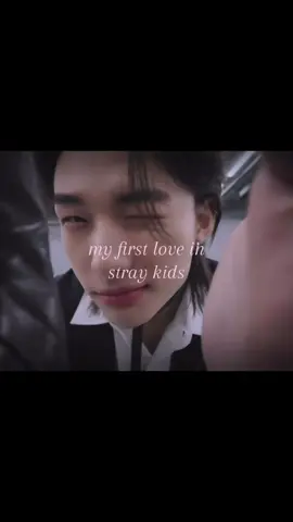 #hyunjin | foi meu primeiro amor e continua sendo, desde 2022 onde vi ele pela primeira vez e depois disso nunca mais tive dúvidas de quem seria meu utt 😞 eu amo o hyun oiiii hyun te amo oie amo vc #straykids #fyp #kpop #viral 