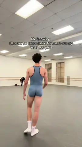 Conflicted about this honestly.  #ballet #ballettok #dancer #fyp #ballerina 