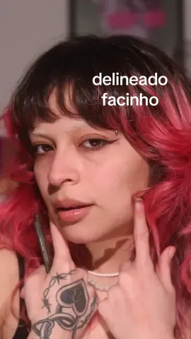 o delineado mais fácil e rápido que vc vai ver hoje <3 #tutorialmakeup #delineado #makeuptok 