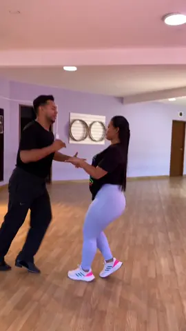 #aprendiendo #clasespersonalizadas #salsa#bachata @Miguel suarez gracias profe 