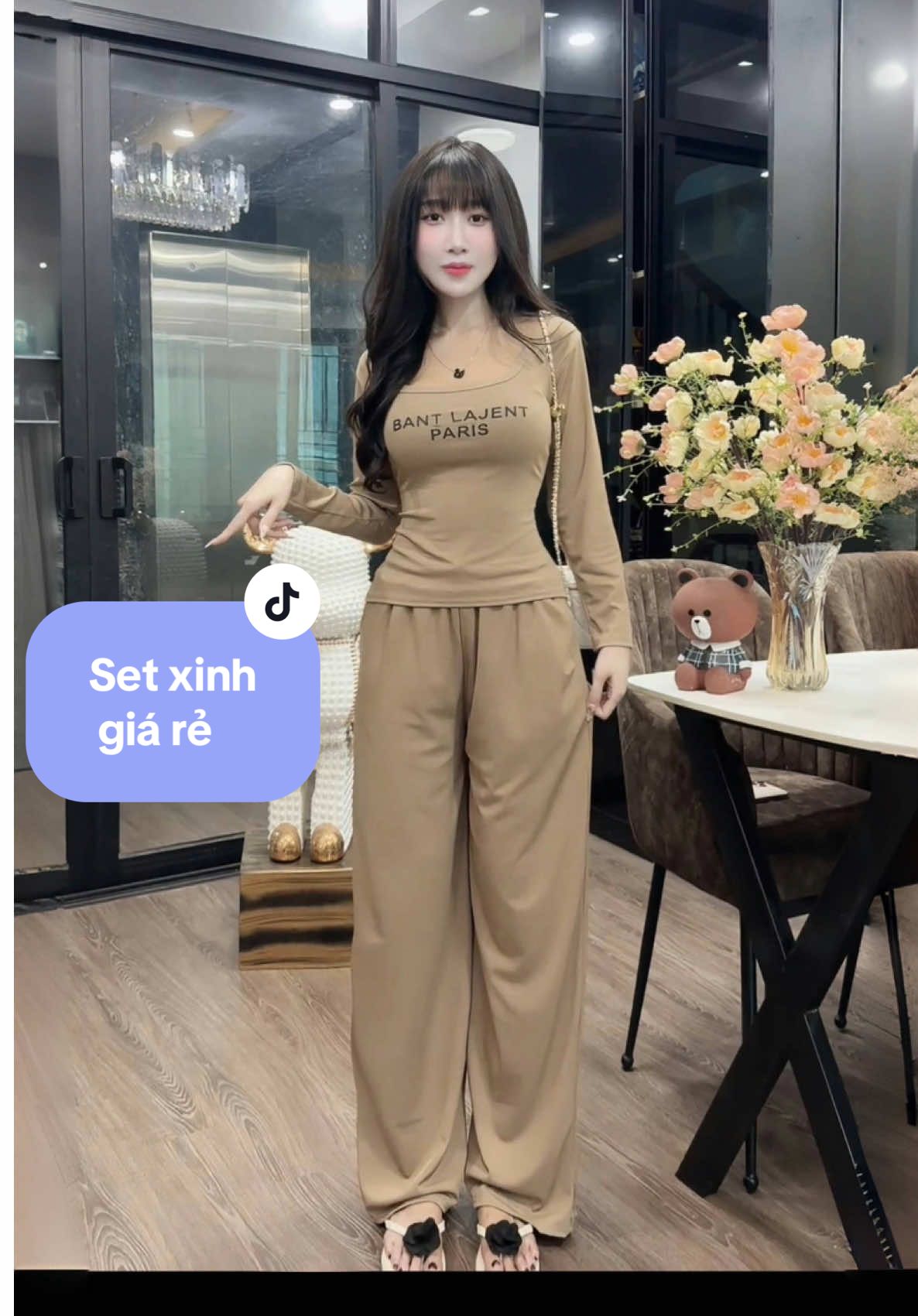 Set này đẹp mà rẻ quá ce ơi , dễ mang dễ mặc lắm í , mặc ở nhà bao xinh nha #dobomacnha #dobonu #dobonumacnha #setaoquan #setquanao 