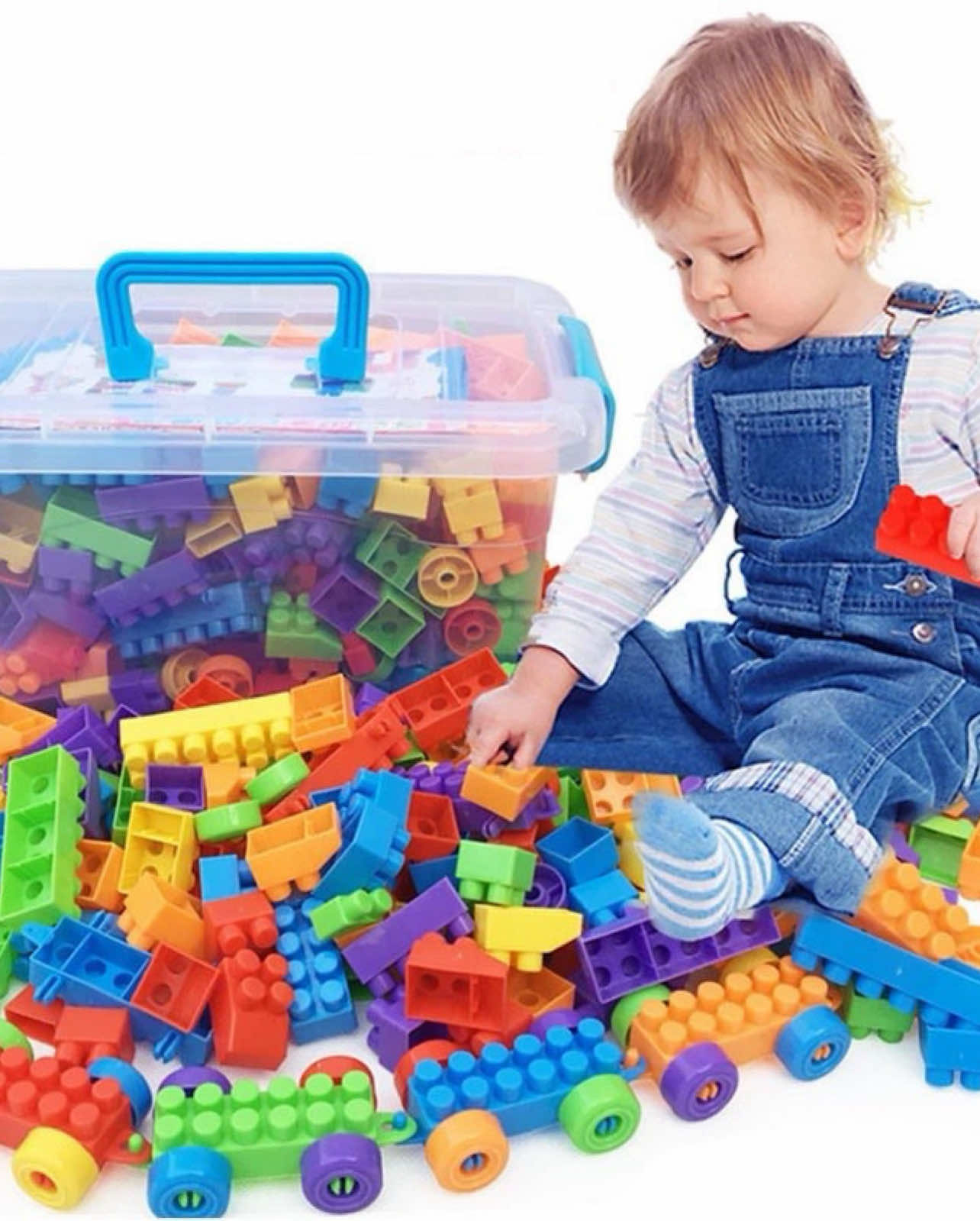 Blocos de Montar 280 Peças com Caminhãozinho Reiblocks 🚚🧩 Diversão garantida para meninos e meninas! Estimula a criatividade, coordenação motora e raciocínio lógico enquanto a criança monta, desmonta e cria sem limites. 📍 Link na bio e nos comentários! #BlocosDeMontar #BrinquedoEducativo #Criatividade #DiversãoInfantil #PresentesInfantis