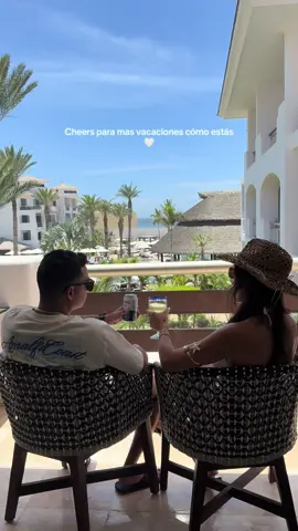 Ya mi cuerpo pide vacaciones, a dónde vamos next??  . . #vacaciones #parejas #viajando #loscabo 