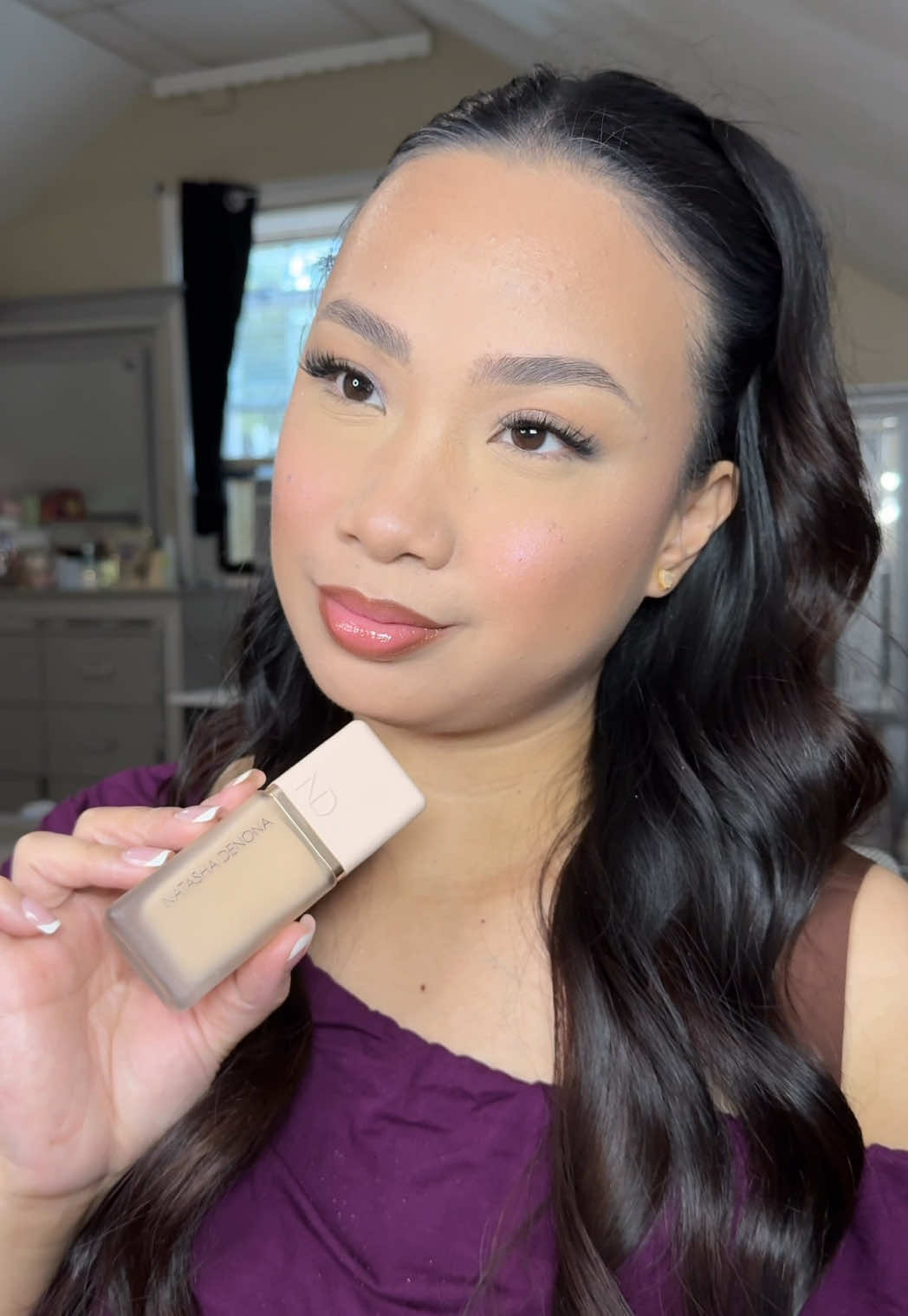 @Natasha Denona NEW HY-GLAM HYDRATING & BLURRING LONGWEAR RADIANT SERUM FOUNDATION. Everything I need in a foundation! Where skincare meets high performance makeup.   It’s also non-comedogenic, hypoallergenic, talc free, vegan and cruelty free! @beautytap #NDXBTPDAUG25 #HYGLAM #NatashaDenona #foundation #foundationreview 