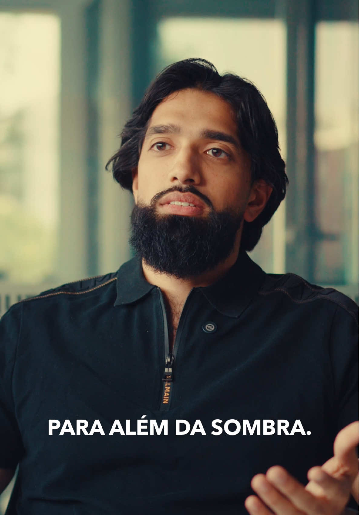 Não é o Islão que te assusta.. É o filtro distorcido com que te ensinaram a ver! Porque o Islão verdadeiro, não oprime. O Islão eleva. Digo mais.. É que na realidade o problema nunca foi a verdade mas sim Quem tem medo que tu a descubras! #halallifestyle #mindset #Lifestyle #islam #islão 