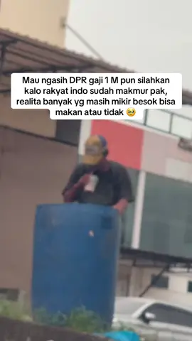 🥹 miris di indo masih banyak yg gini apalagi ekonomi akhir2 ini lagi lesu banget 😢